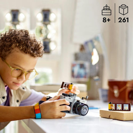 LEGO Creator 3in1 Retro Camera 31147 Retro Camera to Video Camera to TV, Desk or Bedroom Decor, Gift for 8+ Year Old Boys & Girls, 261 Pieces