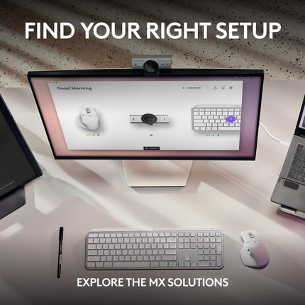 كاميرا ويب لوجيتك MX Brio فائقة الوضوح بدقة 4K للتعاون والبث، 1080 بكسل بمعدل 60 إطارًا في الثانية، ميكروفونات مزدوجة بخاصية تقليل الضوضاء، وضع العرض، USB-C، غطاء كاميرا الويب، تعمل مع Microsoft Teams، وZoom، وGoogle Meet - رمادي فاتح