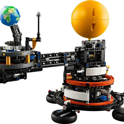 LEGO Technic Planet Earth and Moon in Orbit 42179