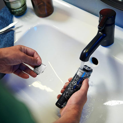 Philips Norelco Multigroom Series 5000 18-Piece Men's Grooming Kit (MG5910/49)