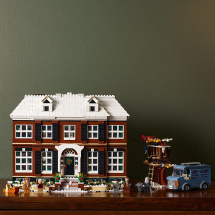 LEGO Ideas Home Alone 21330 Movie House Model Kit for Adults, Display Set, Home Decor, Nostalgic Gift for Movie Fans, 3,955 Pieces