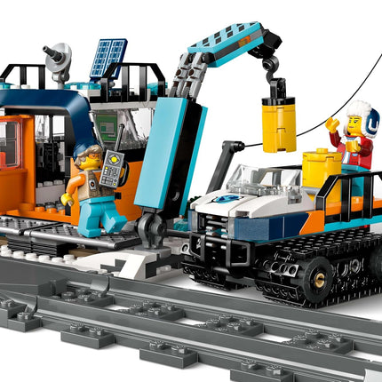 LEGO City Arctic Polar Express Train 60470 with Motorised Locomotive, 22 Track Pieces, 6 Minifigures