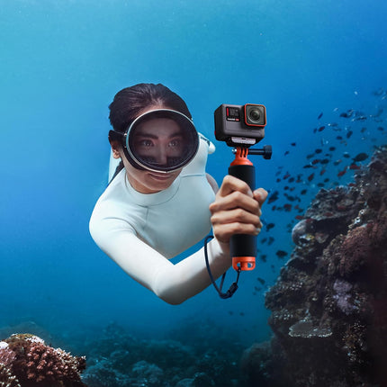 Insta360 Floating Hand Grip، حامل عائم بمقبض غير قابل للانزلاق، متوافق مع كاميرات الحركة Insta360 Ace, Ace Pro, Ace Pro 2, GO 3, GO 3S, GO Ultra, X2, X3, X4, X5، أسود وبرتقالي