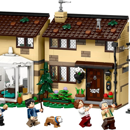 LEGO Harry Potter Privet Drive: Aunt Marge's Visit 76451 Toy House